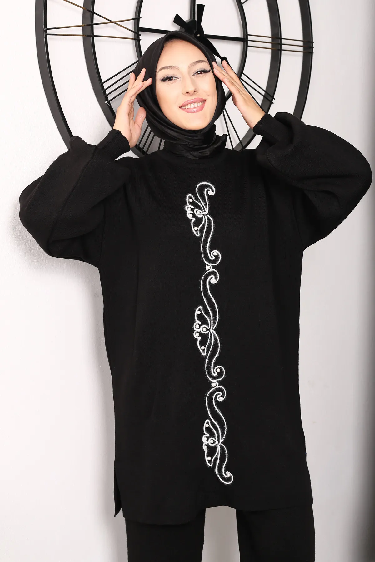 Winter Black Floral Printed Long Sleeves 2 PCs Co-Ord Set