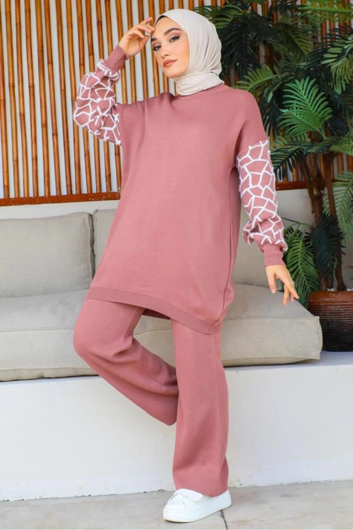 Winter Graffe Printed Long Sleeves 2 PC Co-Ord Set