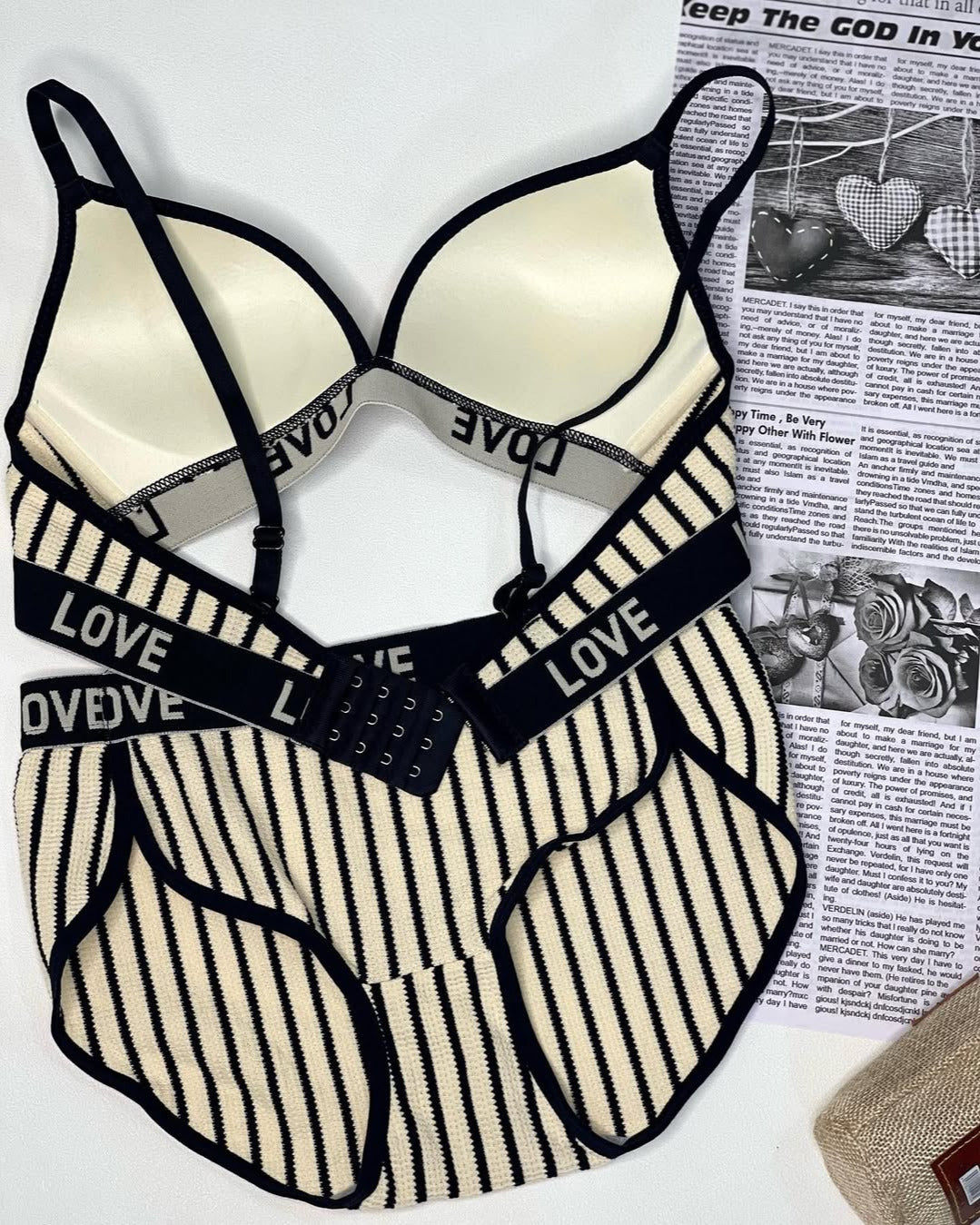 Love Letter Fancy Bra Set
