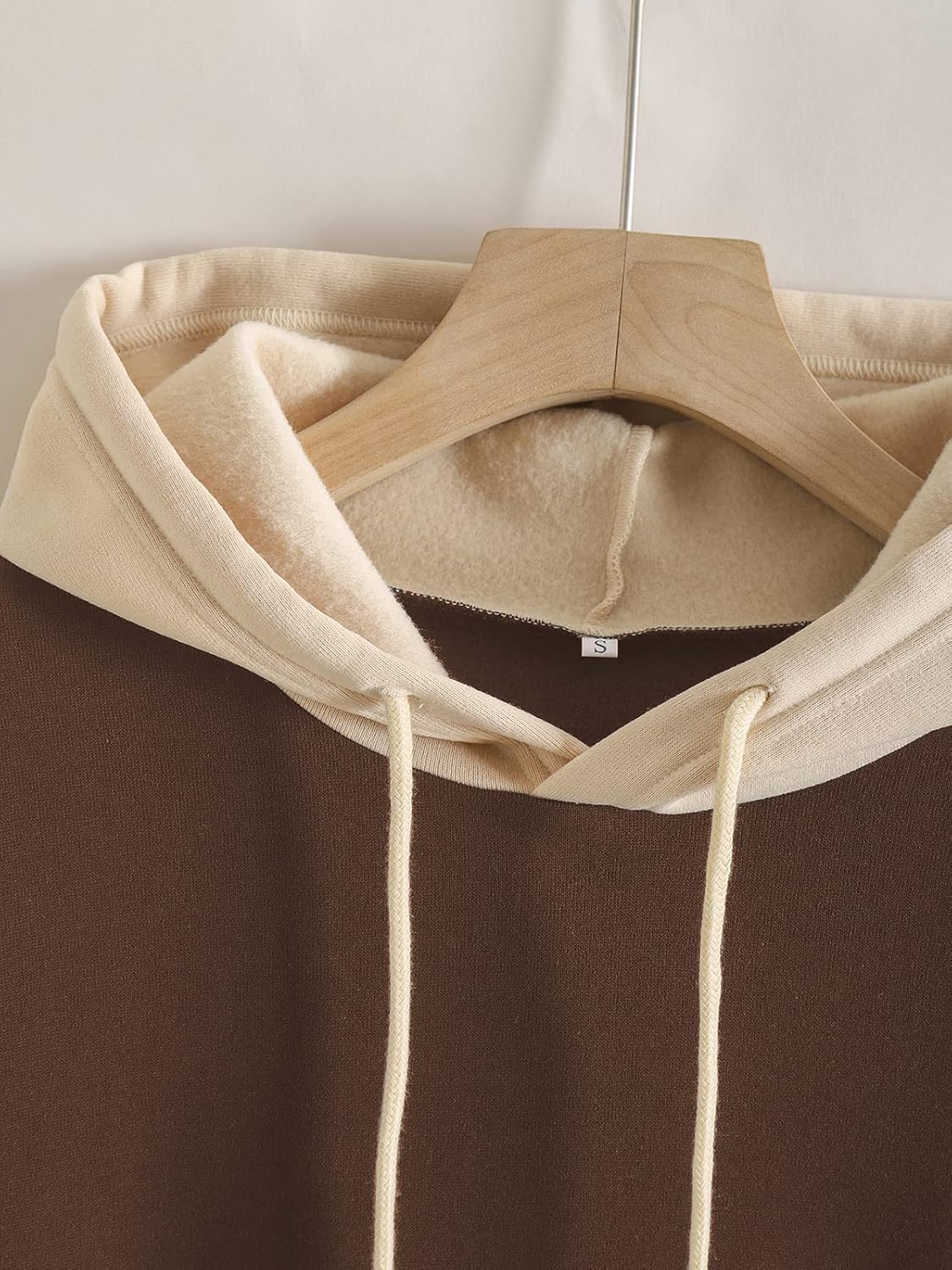 Winter Unisex Coffee With Cream Basic Hoodie