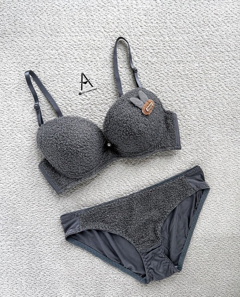 Soft Plush Design Bra Set