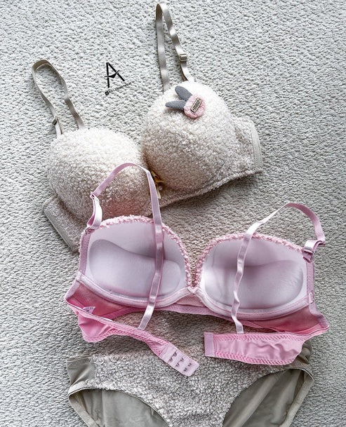 Soft Plush Design Bra Set