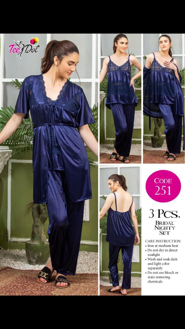 3 Piece Regal Romance